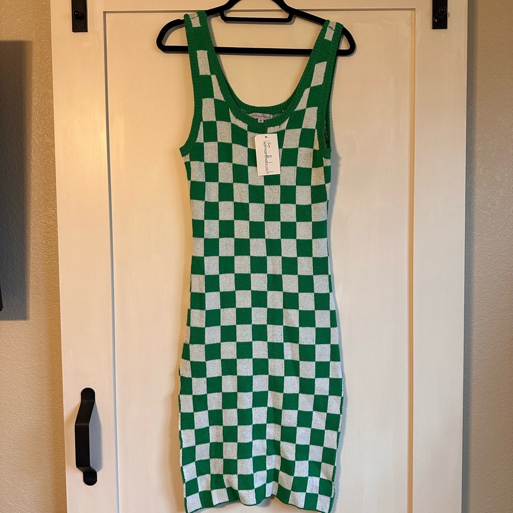 Chic Green and White Checkered Midi Dress